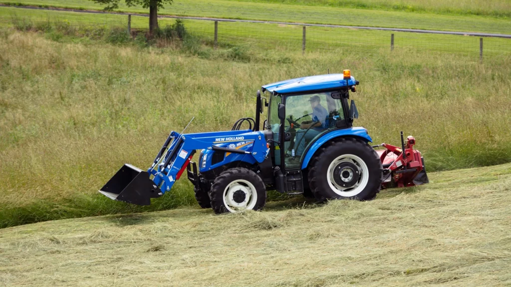Workmaster™ 55 – 75 Series Agricultural Tractor