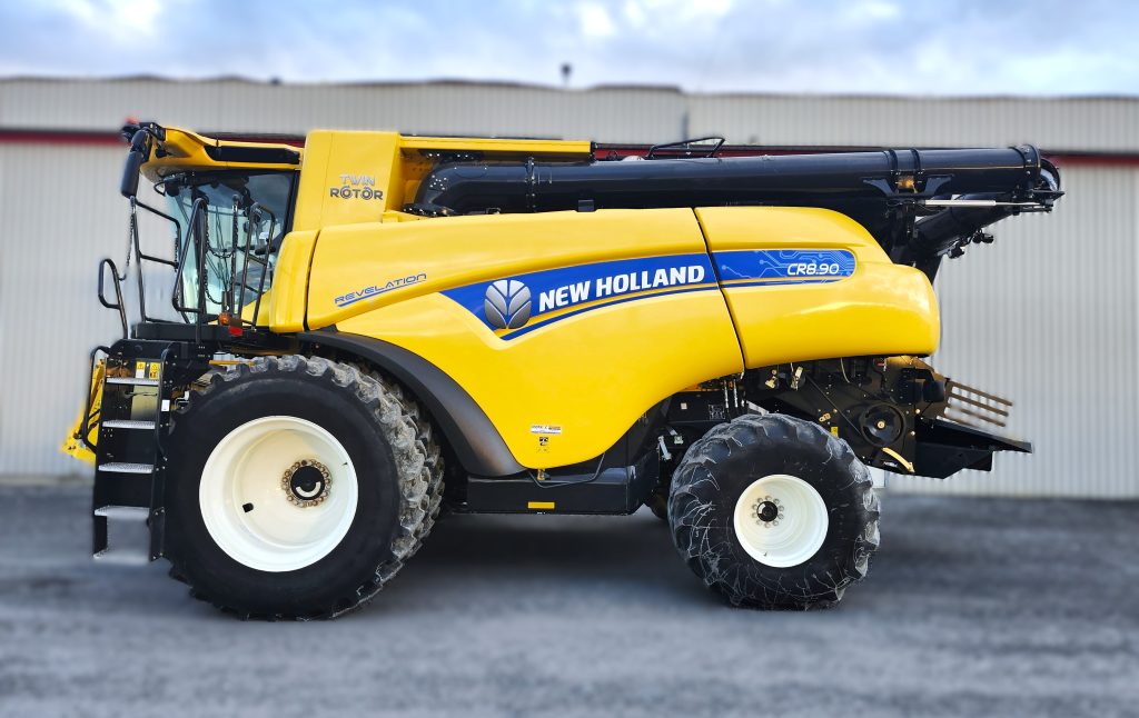 BATTEUSE NEW HOLLAND CR8.90 EQ0040552