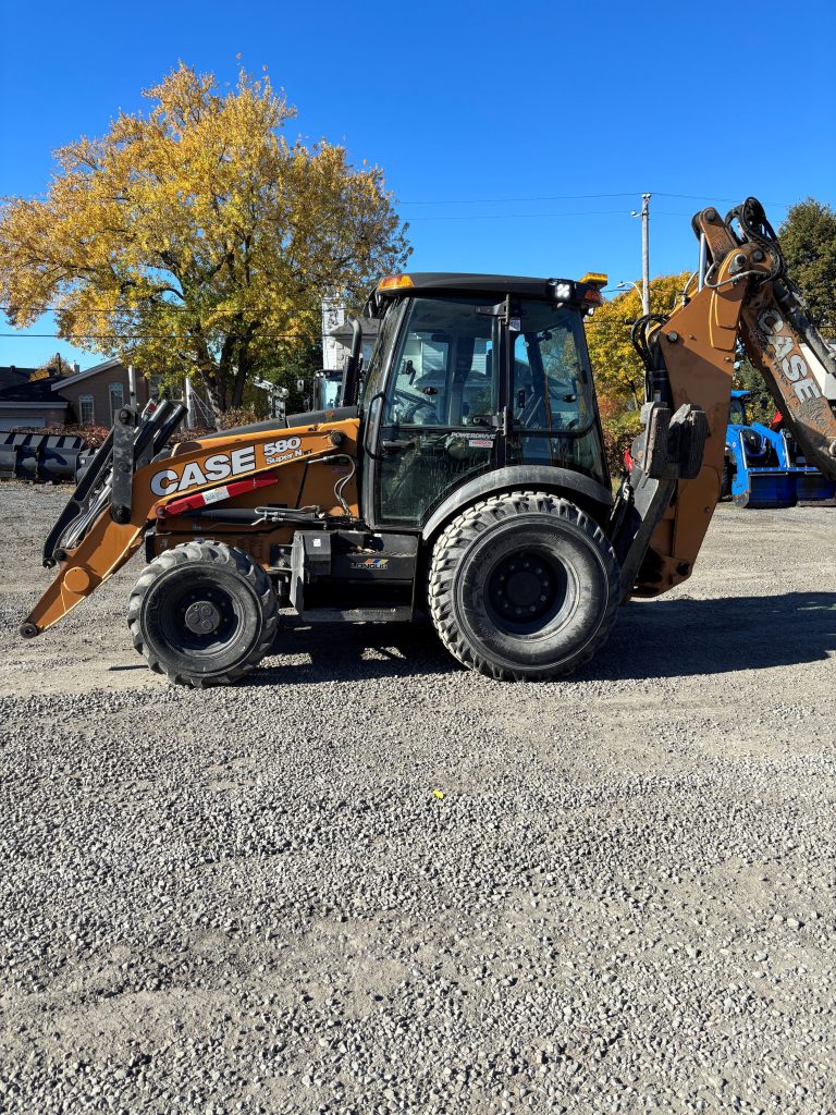 2023 CASE 580SN WT EQ0043435 VARENNES