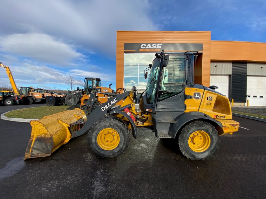 2022 DEERE 324L EQ0045186 LÉVIS