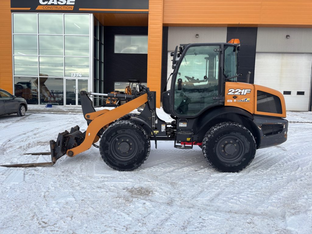 Construction 2021 CASE 221F EQ0045253 LÉVIS