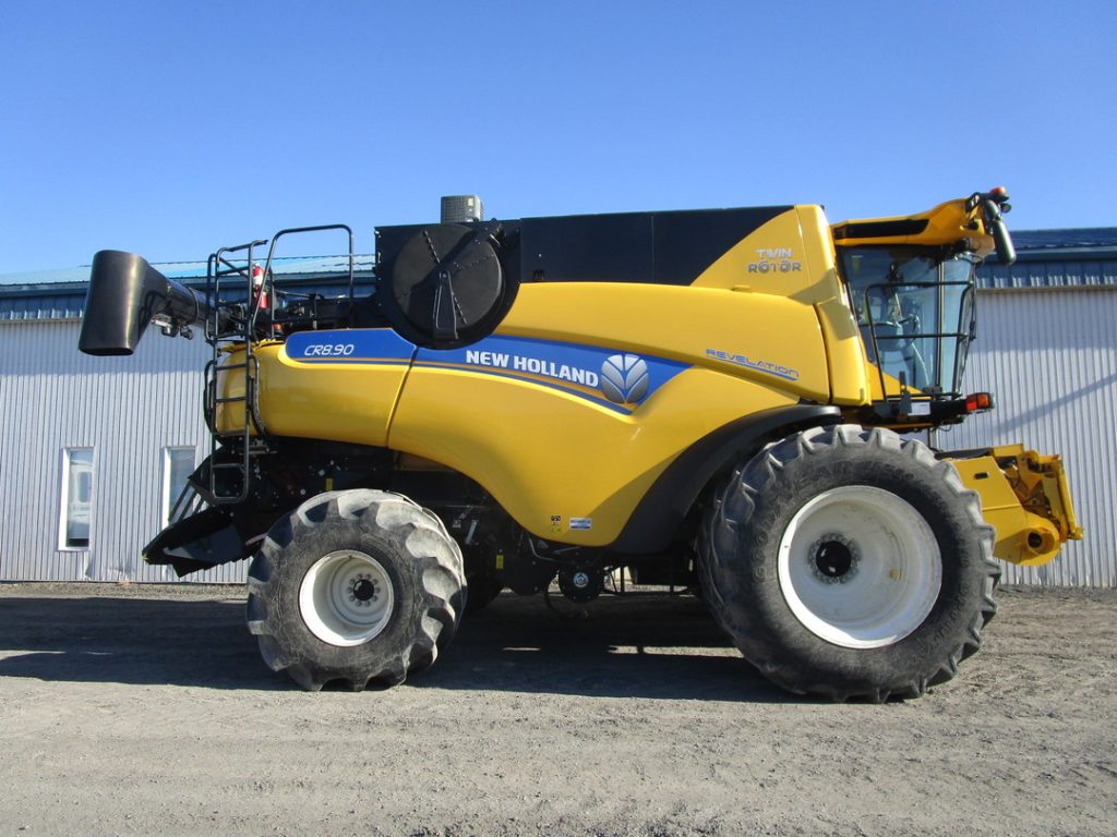 BATTEUSE NEW HOLLAND CR8.90 4X4 EQ0024471