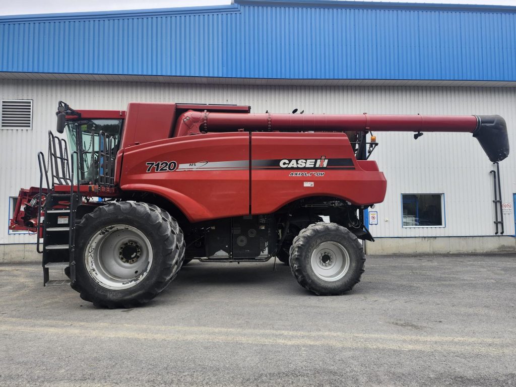 BATTEUSE CASE IH 7120 AXIAL FLOW 4X4 EQ0044407