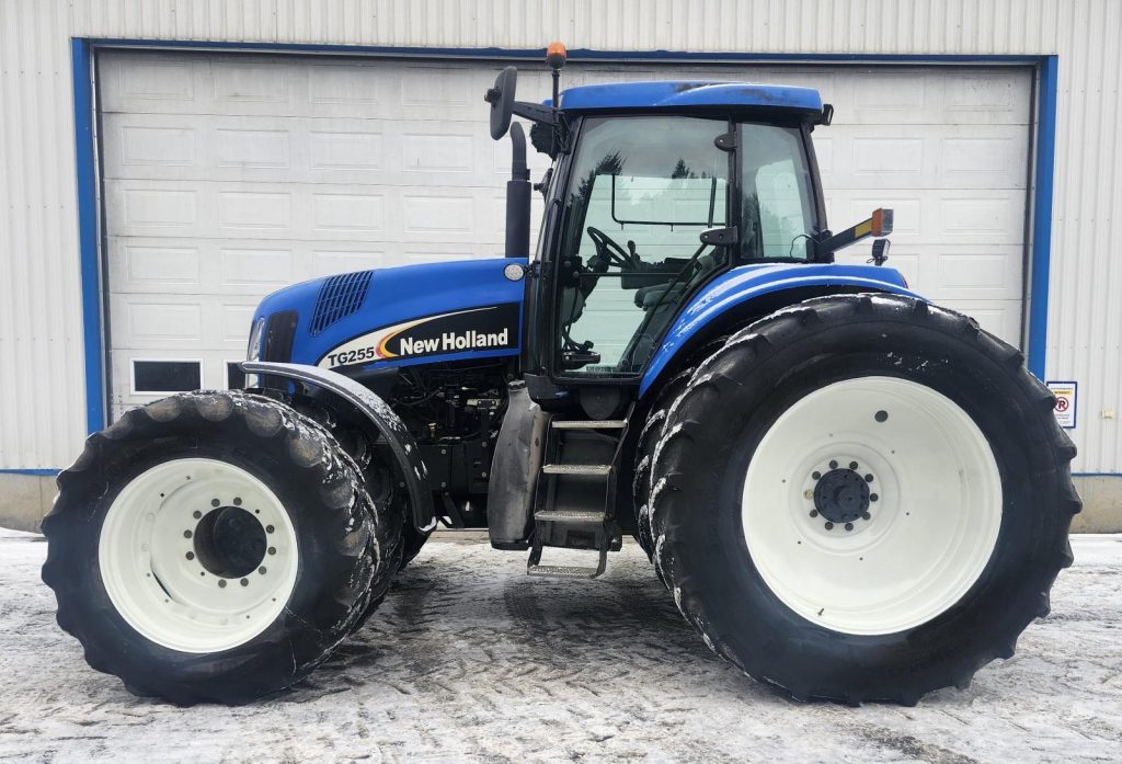 TRACTEUR NEW HOLLAND TG255 EQ0042185
