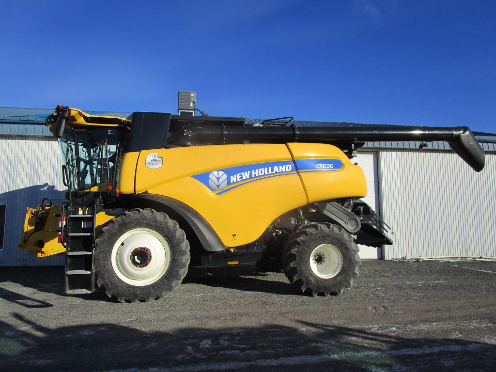 BATTEUSE NEW HOLLAND CR8.90 4X4 EQ0032175