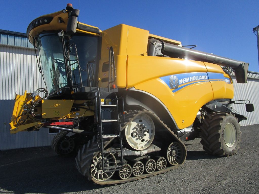 BATTEUSE NEW HOLLAND CX8.80 EQ0044048