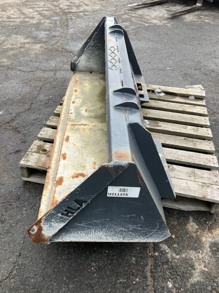 BUCKET HLA SKIDSTEER EQ0024445