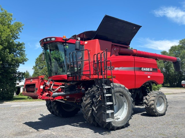 Agriculture BATTEUSE CASE IH 7120 AXIAL FLOW 4X4 EQ0044407