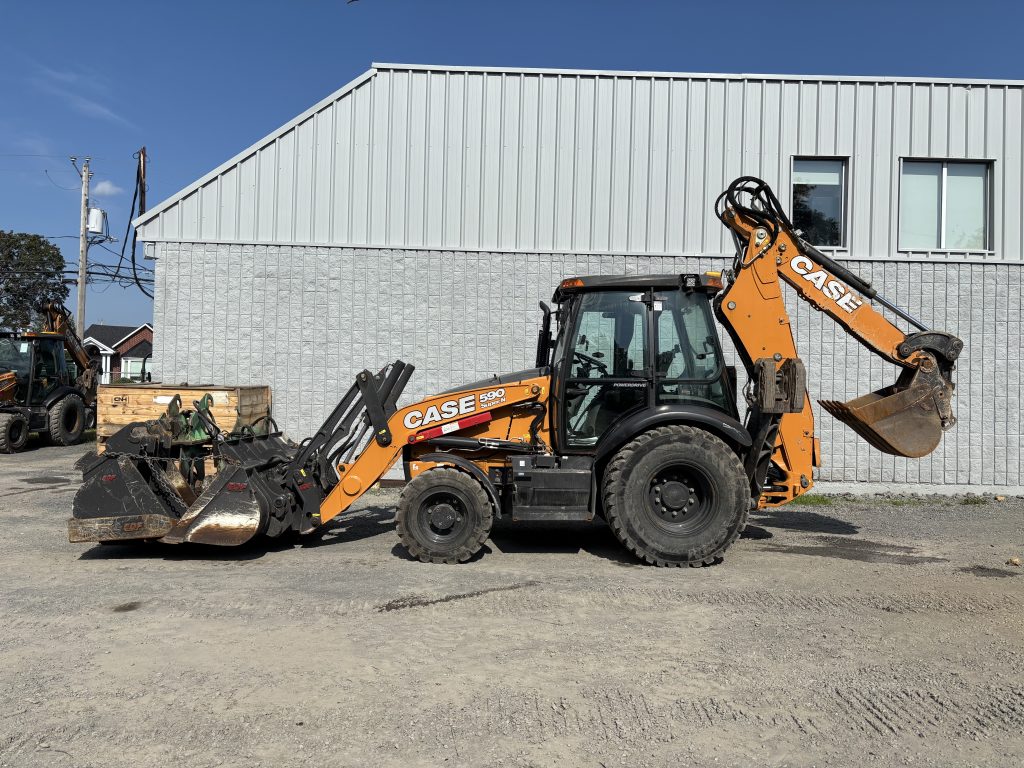 Construction 2021 CASE 590 SN EQ0023946 LAME EDF VARENNES