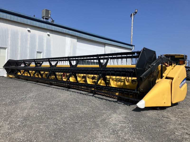 Agriculture TABLE A SOYA NEW HOLLAND 740CF 35′-EQ0048938