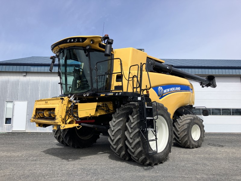 Agriculture BATTEUSE NEW HOLLAND CX8.80-EQ0045413