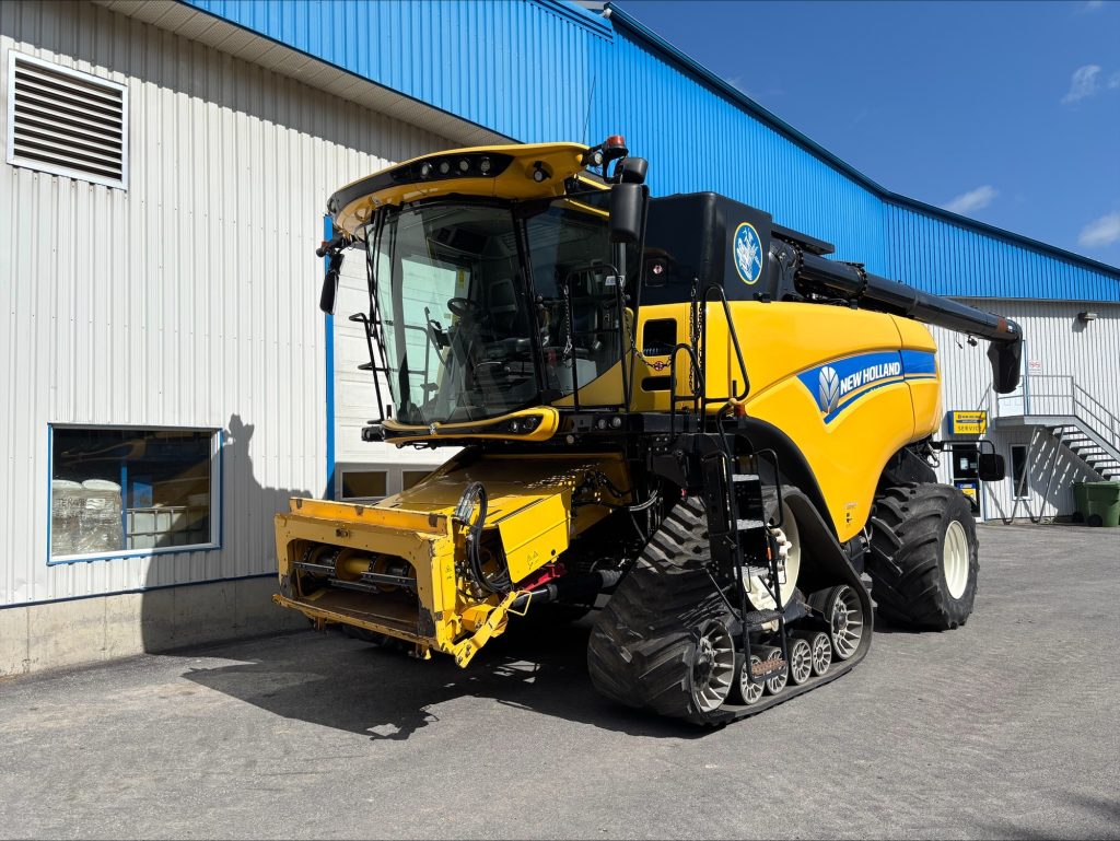 Agriculture BATTEUSE NEW HOLLAND CX8.90-EQ0045009